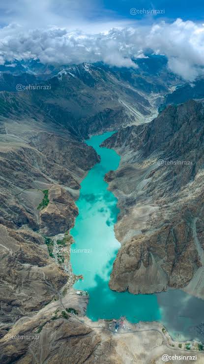 Attabad Lake & Hunza Tour